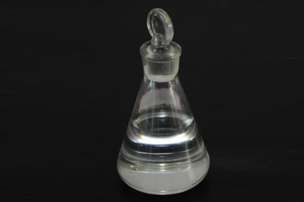 (Chloromethyl)dimethylchlorosilane